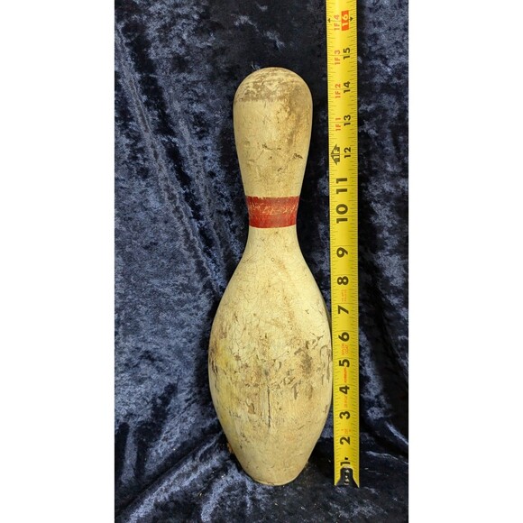 Vintage Bowling Pin For Home Decor Or Upcycle Crafting - Picture 3 of 3